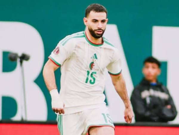 مدرب المنتخب الجزائري حمداني يقرر استبعاد ريان آيت نوري من المعسكر