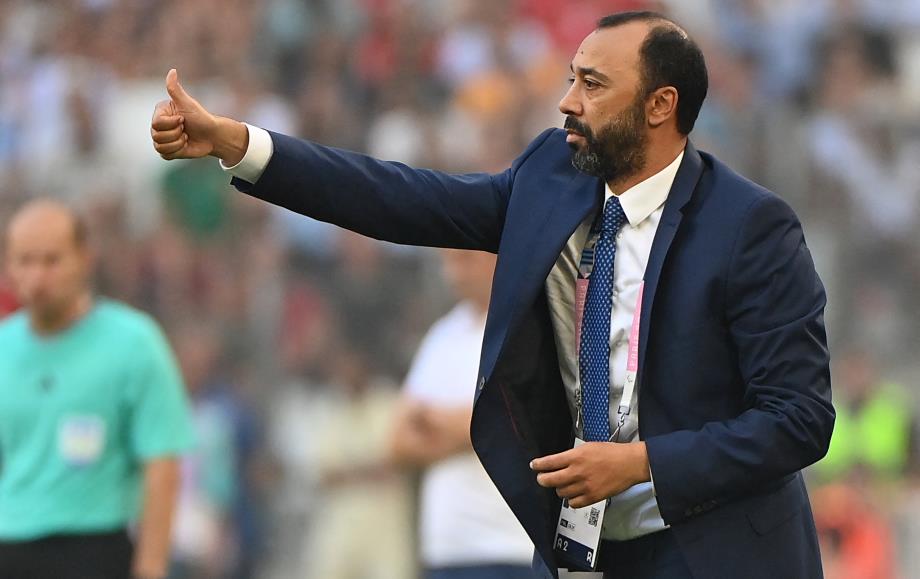 السكتيوي يجري تعديلات اضطرارية على قائمة منتخب عمان قبل خليجي 27