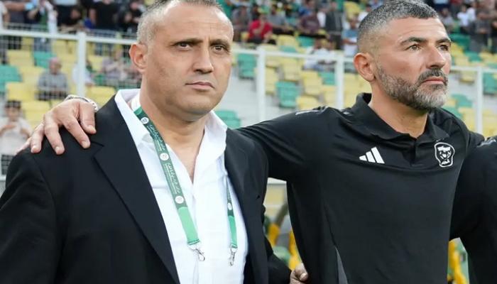 الاتحاد الجزائري يدرس مستقبل إبراهيم حمداني عقب تزايد الأخطاء الفنية