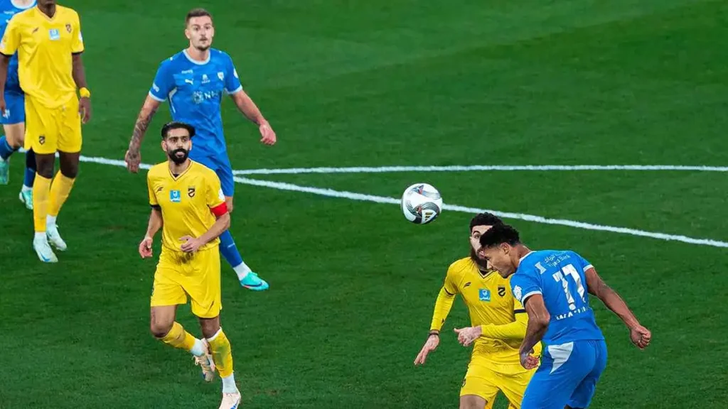 الهلال يهزم الحزم بهدف قاتل ويعزز صدارته لدوري روشن السعودي
