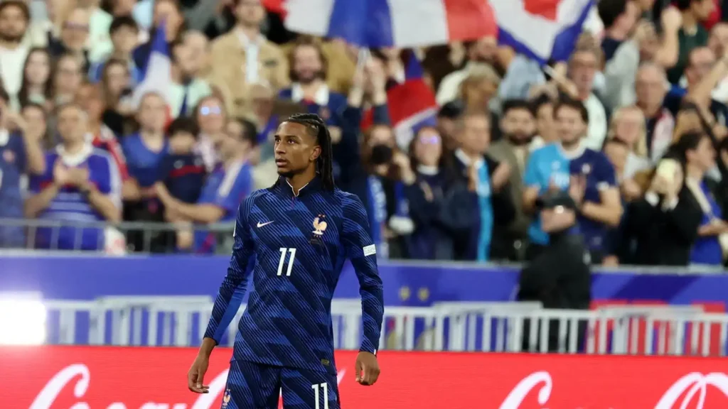 مايكل أوليسيه يسجل رقمًا قياسيًا جديدًا مع المنتخب الفرنسي