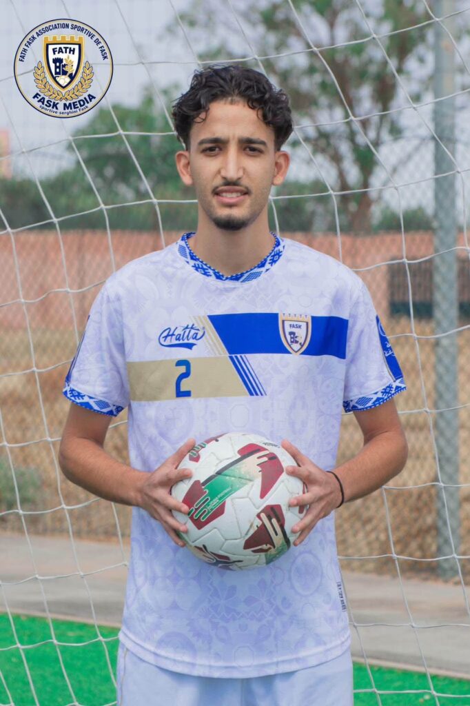 الفتح السرغيني يضم رسمياً اللاعب أيمن الصالحي لتعزيز صفوفه
