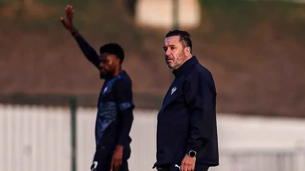 إدارة شباب بلوزداد ترفض استقالة المدرب نبيل معلول بعد التعادل