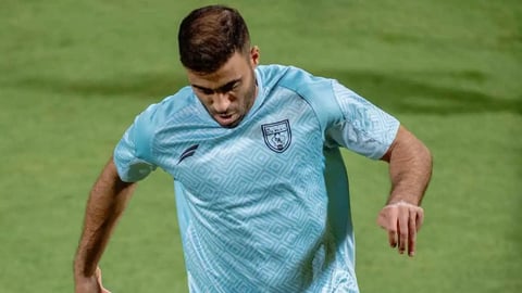 مشادة كلامية بين عبد الرزاق حمدالله وأشرف المهديوي في الدوري السعودي