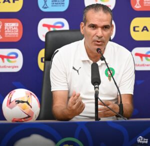 الدكيك يحذر لاعبي المنتخب المغربي من التهاون قبل نهائي كأس إفريقيا