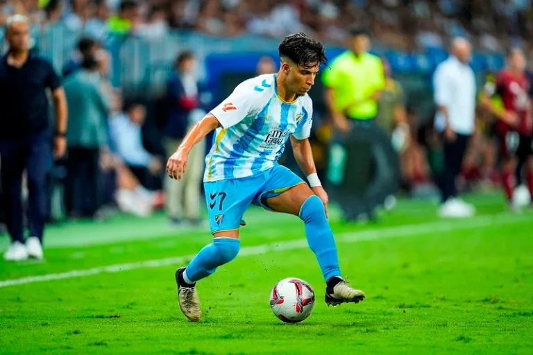 تعرض لاعب مالقا هيثم عبيدة لإساءات عنصرية خلال مواجهة كأس الملك