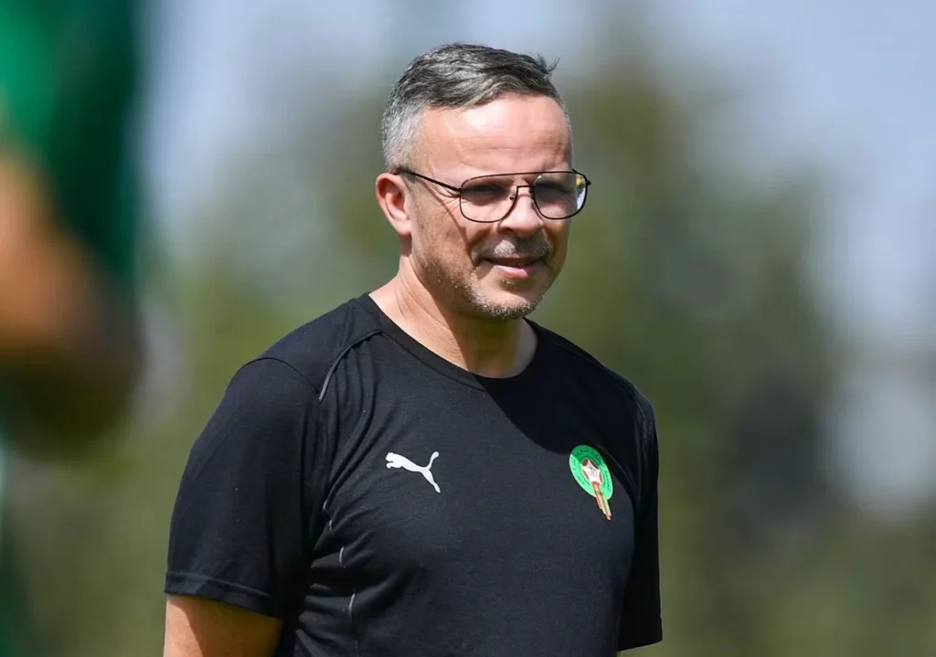 محمد وهبي يقرر مراجعة أخطاء المنتخب المغربي بعد التعادل مع مالي
