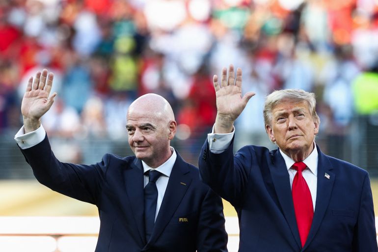 يويفا يطالب إنفانتينو بتوضيحات حول علاقاته بعائلة الرئيس الأمريكي ترامب